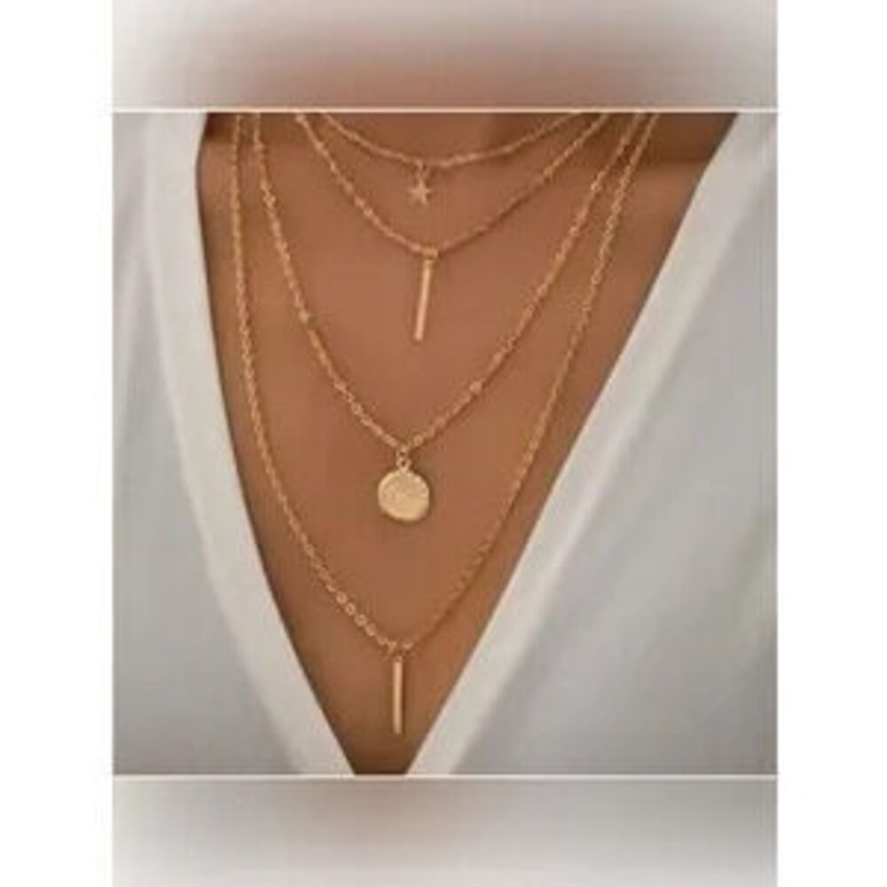 Layered Gold Pendant Necklace Set Dainty